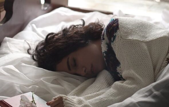 النوم مسكّن طبيعي للألم